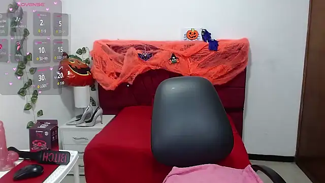 Julieta curvy69 online show from October 2025 12:06:02 PM