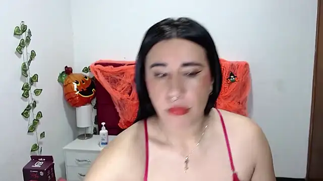 Julieta curvy69 online show from October 2025 12:15:02 PM