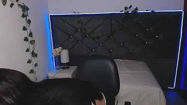 Julieta curvy69 online show from February 2026 12:24:02 PM