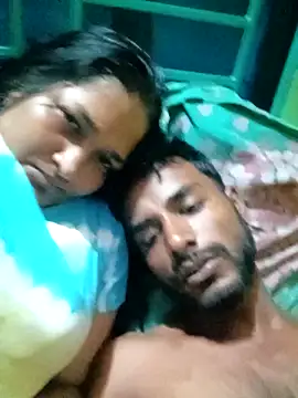 Hotty-couple063 online show from September 2025 05:30:01 PM