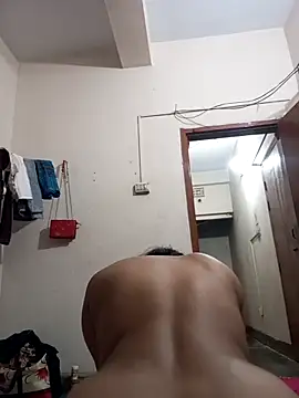 Hotty-couple063 online show from September 2025 07:14:01 PM