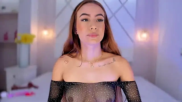 isabellashine online show from December 2025 03:43:01 PM