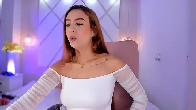 isabellashine online show from February 2026 03:45:02 PM