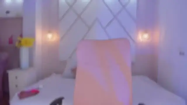 isabellashine online show from November 2025 03:12:02 PM