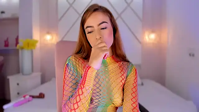 isabellashine online show from November 2025 03:34:01 PM