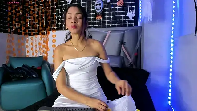 klariz09 online show from October 2025 08:31:02 PM