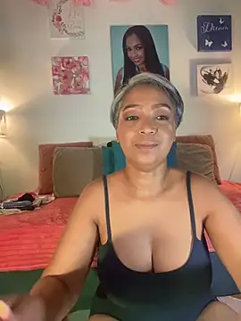 skarlleth 11 online show from January 2026 02:10:02 PM