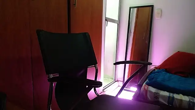 joacob00m online show from November 2025 07:57:01 PM