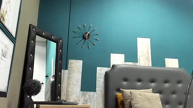 Ian1  online show from November 2025 11:11:02 AM