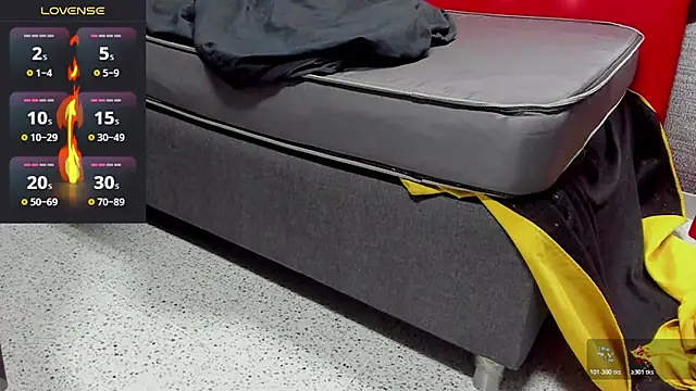 Ian1  online show from October 2025 11:08:02 AM