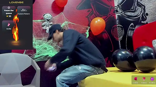 Ian1  online show from October 2025 11:42:02 AM