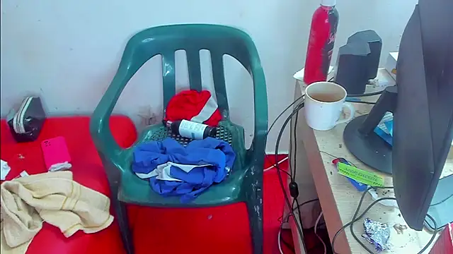 extreme hot crazy online show from December 2025 05:18:01 PM