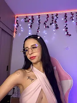 Lia  1 online show from January 2026 09:32:01 PM