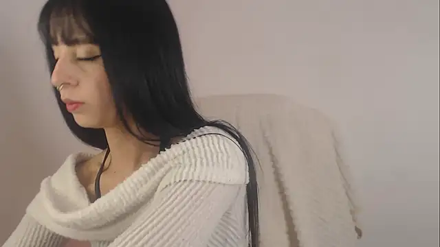 Lia  1 online show from October 2025 10:29:01 PM