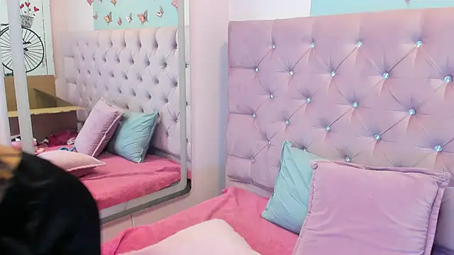 EmmaEbony  online show from February 2026 01:11:02 PM