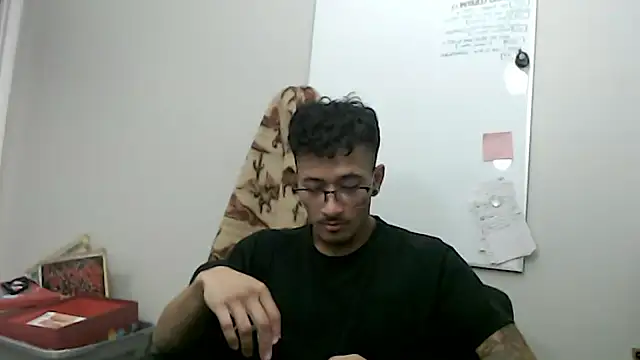 tanjir020 online show from February 2026 12:37:01 PM