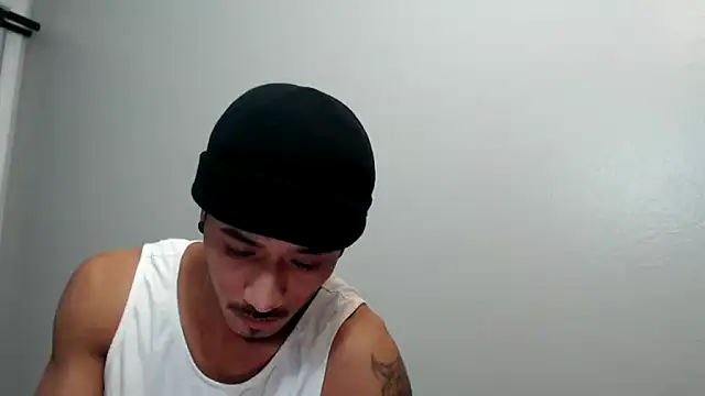 tanjir020 online show from December 2025 06:12:01 PM