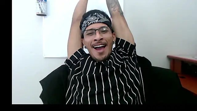 tanjir020 online show from February 2026 09:43:02 PM