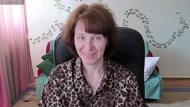 Lia Tito online show from May 2026 08:18:01 AM