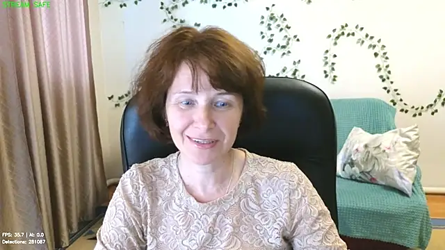 Lia Tito online show from June 2026 01:33:01 PM