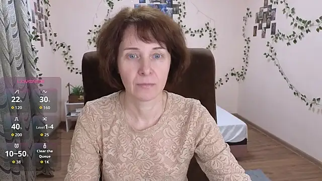 Lia Tito online show from November 2025 06:14:02 AM