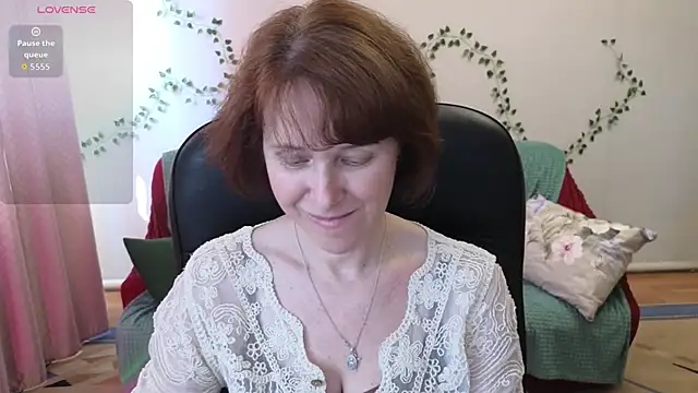 Lia Tito online show from April 2026 08:37:02 AM