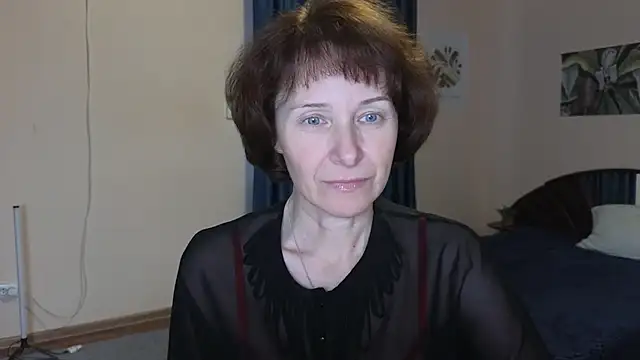 Lia Tito online show from October 2025 05:28:01 AM