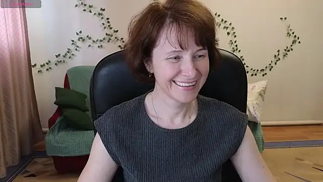 Lia Tito online show from April 2026 01:15:02 PM