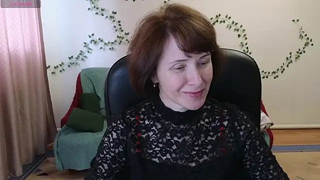 Lia Tito online show from April 2026 10:22:02 AM