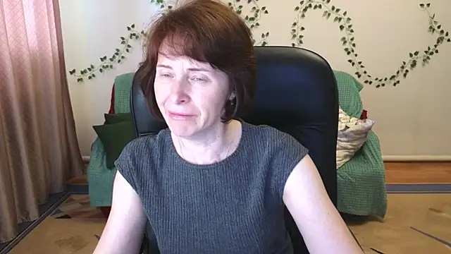Lia Tito online show from June 2026 12:38:01 PM