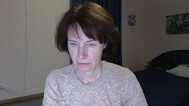 Lia Tito online show from December 2025 12:39:01 PM