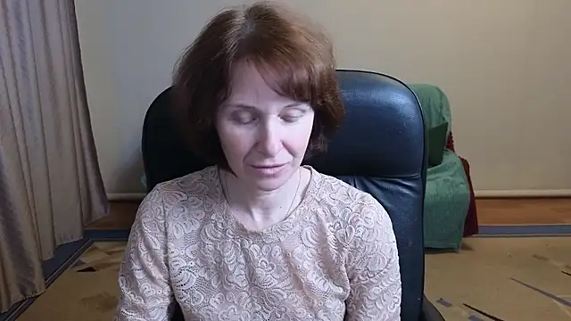 Lia Tito online show from January 2026 01:04:02 PM