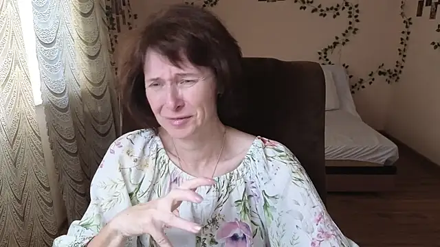 Lia Tito online show from September 2025 12:22:01 PM