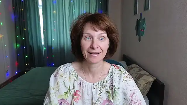 Lia Tito online show from September 2025 12:38:01 PM