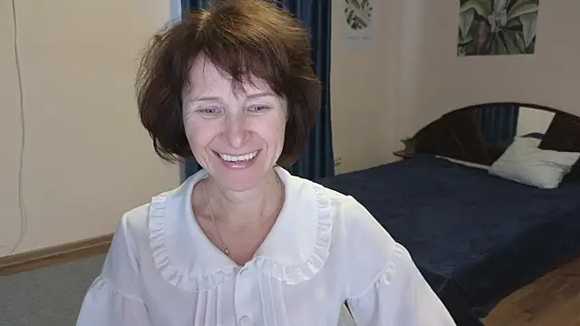 Lia Tito online show from November 2025 06:06:02 AM