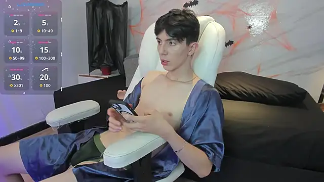 mathias saenz online show from October 2025 07:01:02 PM