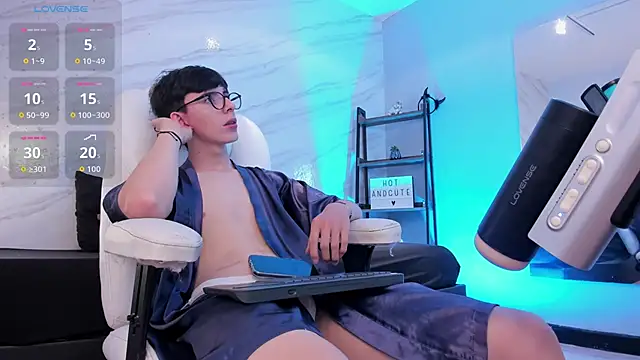 mathias saenz online show from January 2026 07:06:02 PM