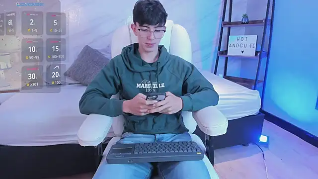 mathias saenz online show from November 2025 01:21:02 PM