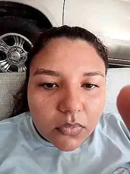 Luzky online show from November 2025 02:39:01 PM