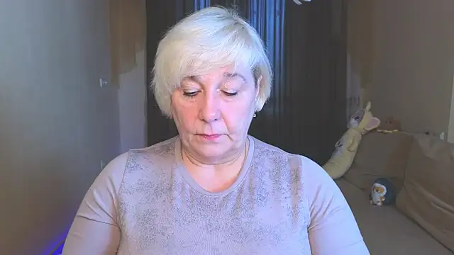 Snapshot of Milana_Milky chatting on November 2025 06:03:02 AM Milana Milky online show from November 2025 06:03:02 AM