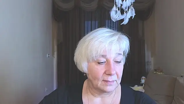 Snapshot of Milana_Milky chatting on November 2025 05:01:01 AM Milana Milky online show from November 2025 05:01:01 AM