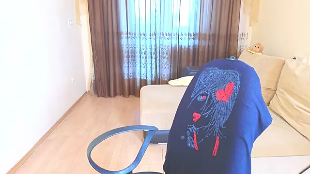 Snapshot of Milana_Milky chatting on November 2025 06:18:01 AM Milana Milky online show from November 2025 06:18:01 AM