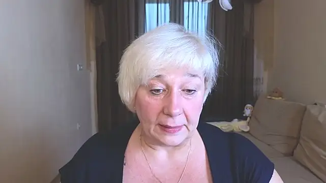 Snapshot of Milana_Milky chatting on November 2025 05:23:01 AM Milana Milky online show from November 2025 05:23:01 AM