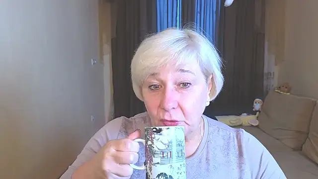 Snapshot of Milana_Milky chatting on November 2025 05:11:01 AM Milana Milky online show from November 2025 05:11:01 AM