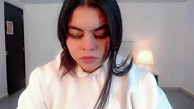 maddissonivanova online show from March 2026 07:10:01 PM