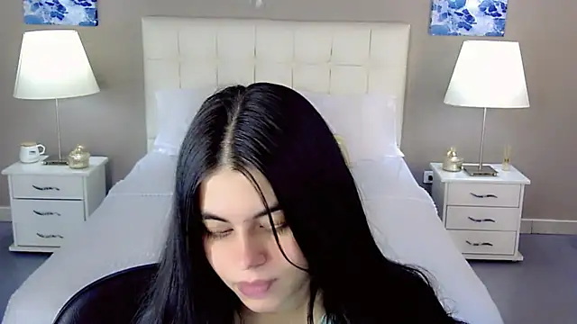 maddissonivanova online show from September 2025 07:08:02 PM