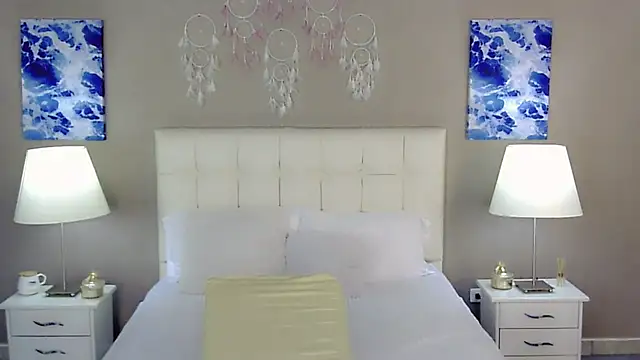 maddissonivanova online show from September 2025 12:27:02 AM