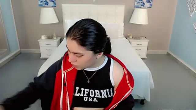 maddissonivanova online show from November 2025 07:28:02 PM