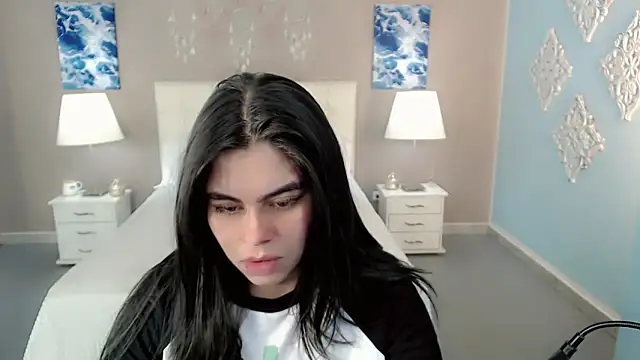 maddissonivanova online show from October 2025 07:15:01 PM