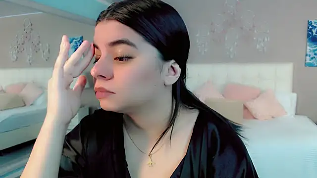 maddissonivanova online show from April 2026 07:58:02 PM